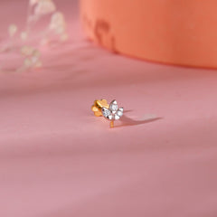 Gold Dazzling Leaf Diamond Nose Pin