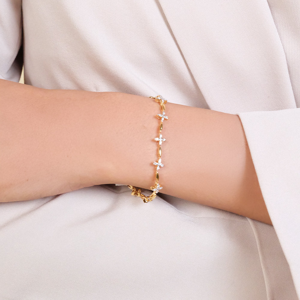 Golden Spring - Lab Diamond Tennis Bracelet Secondary image