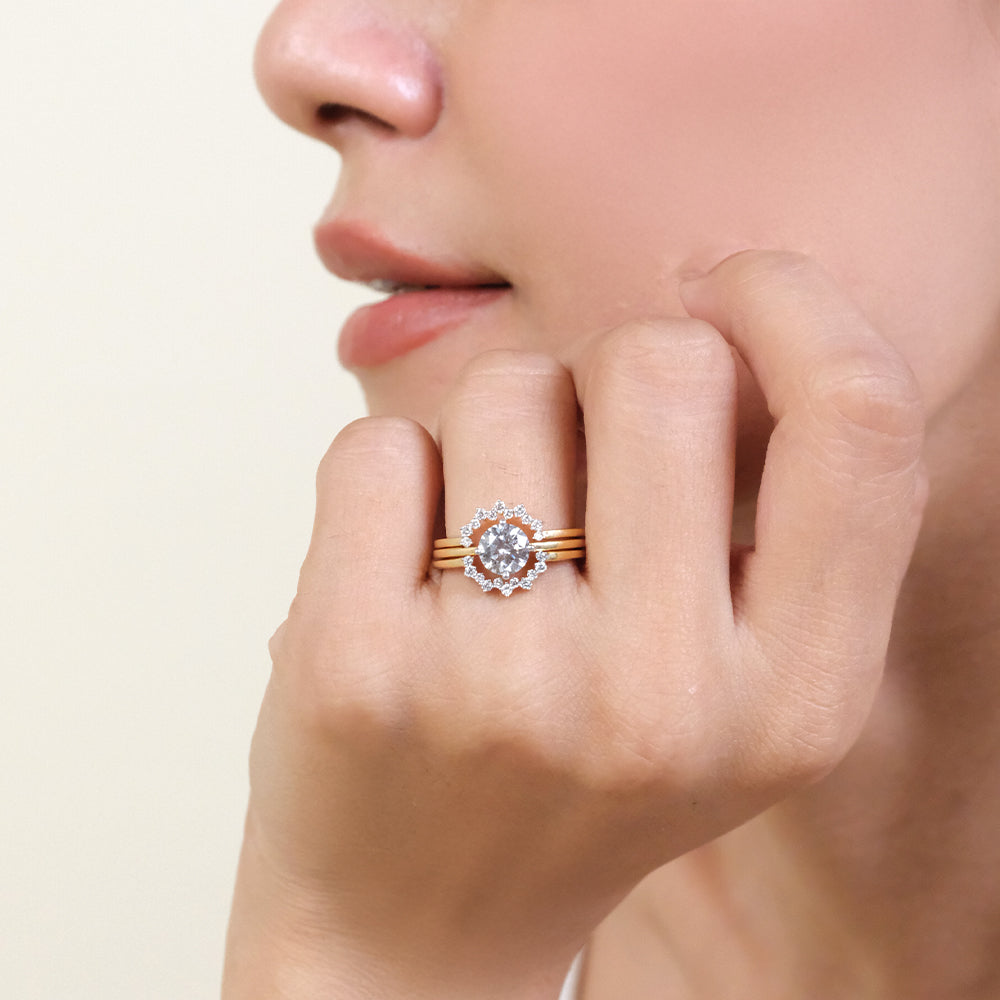 Day bloom - Lab Diamond Stackable Solitaire Ring Secondary image