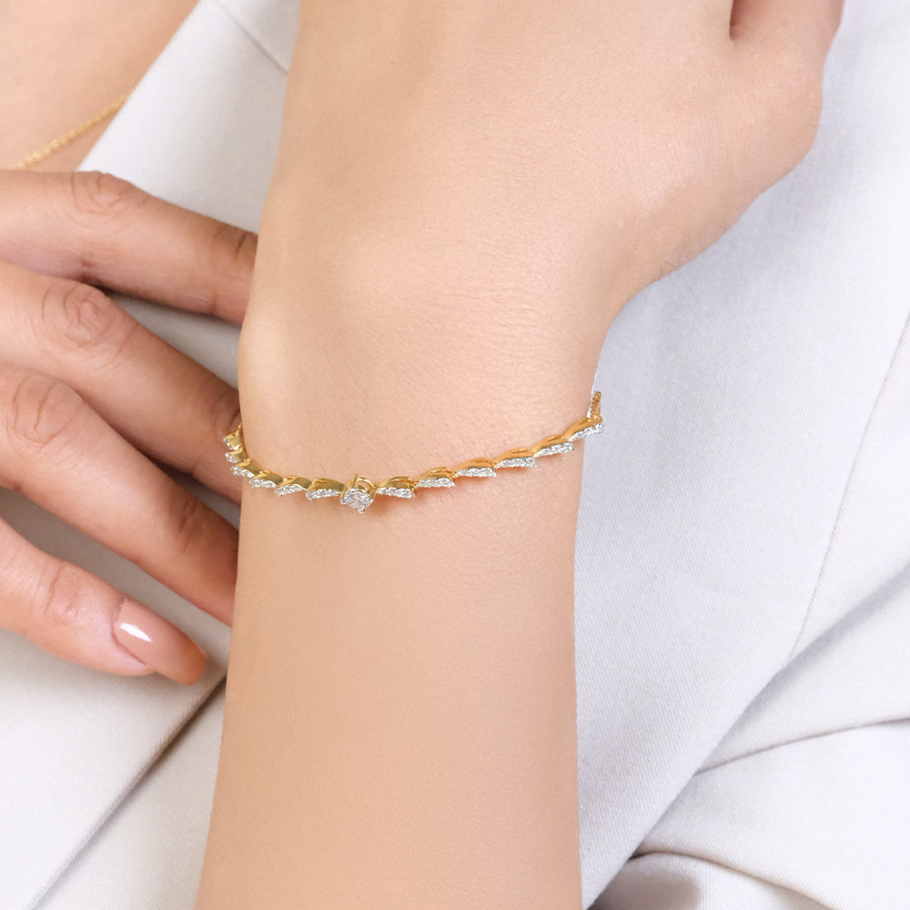 Stellar Shine – Lab Diamond Solitaire Bracelet Secondary image