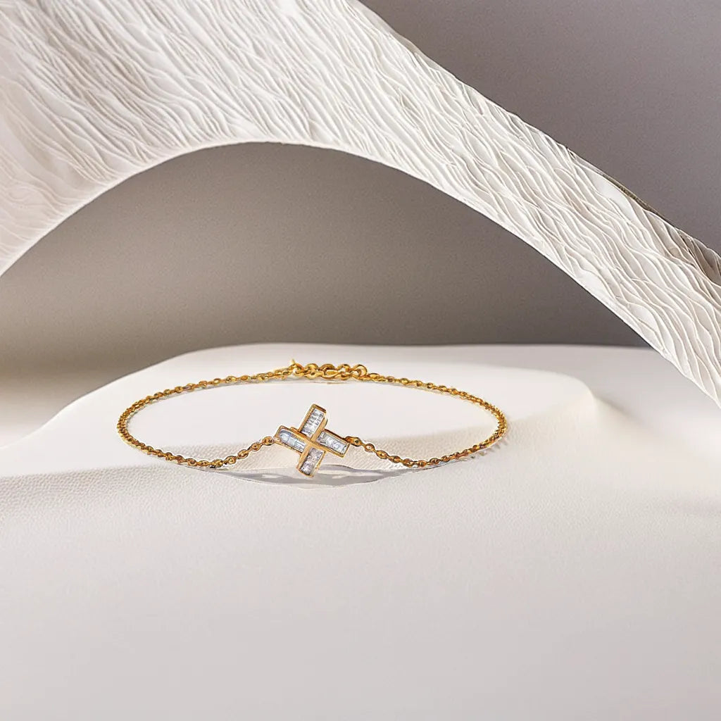Geometric Glow - Lab Diamond Bracelet Secondary image