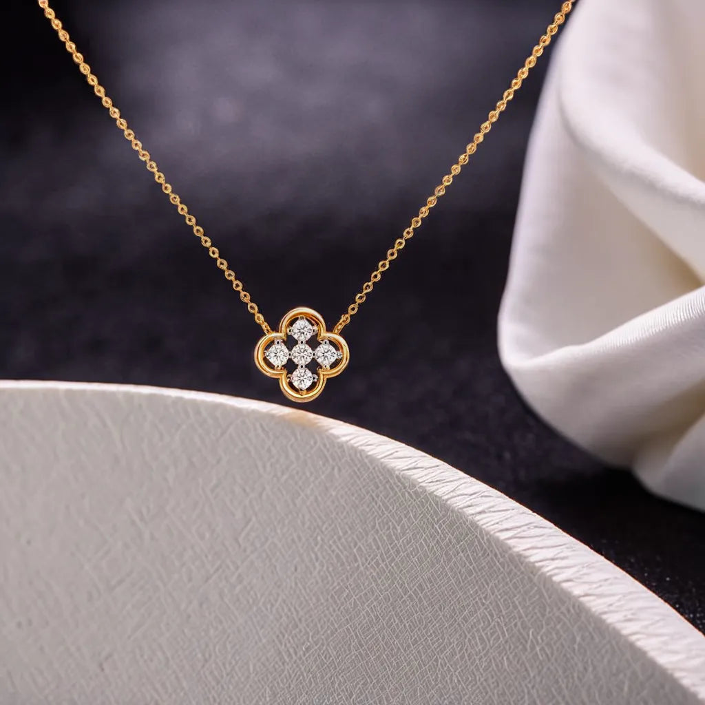 Clover - Lab Diamond Pendant Necklace