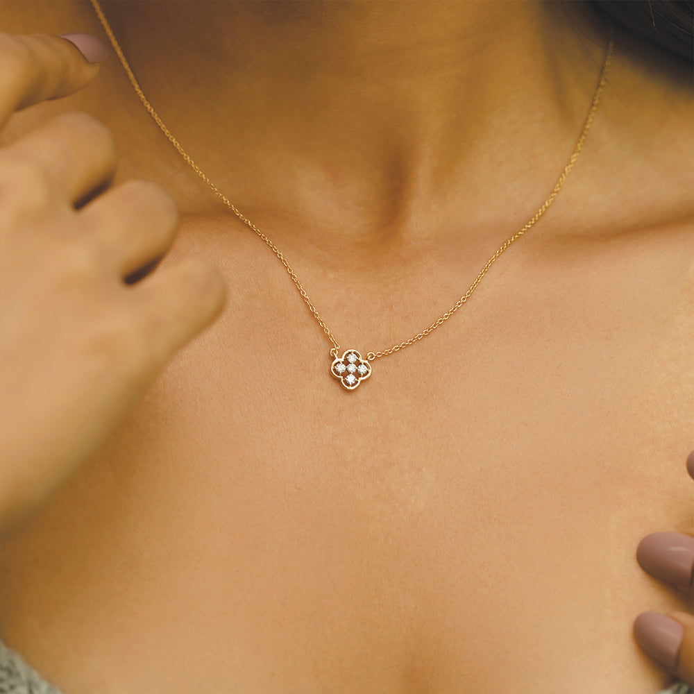 Clover - Lab Diamond Pendant Necklace Secondary image