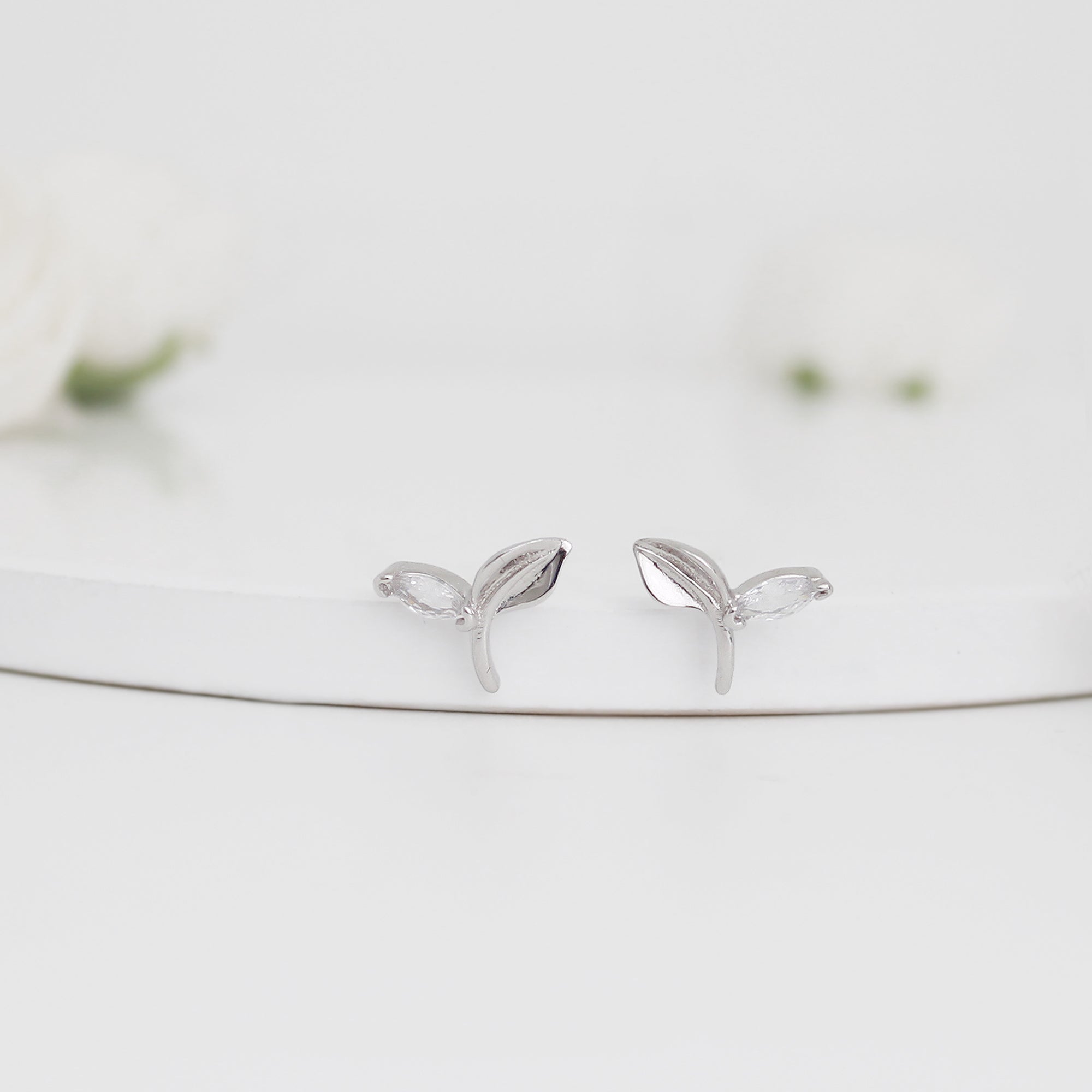 Silver Small Leaf Earrings