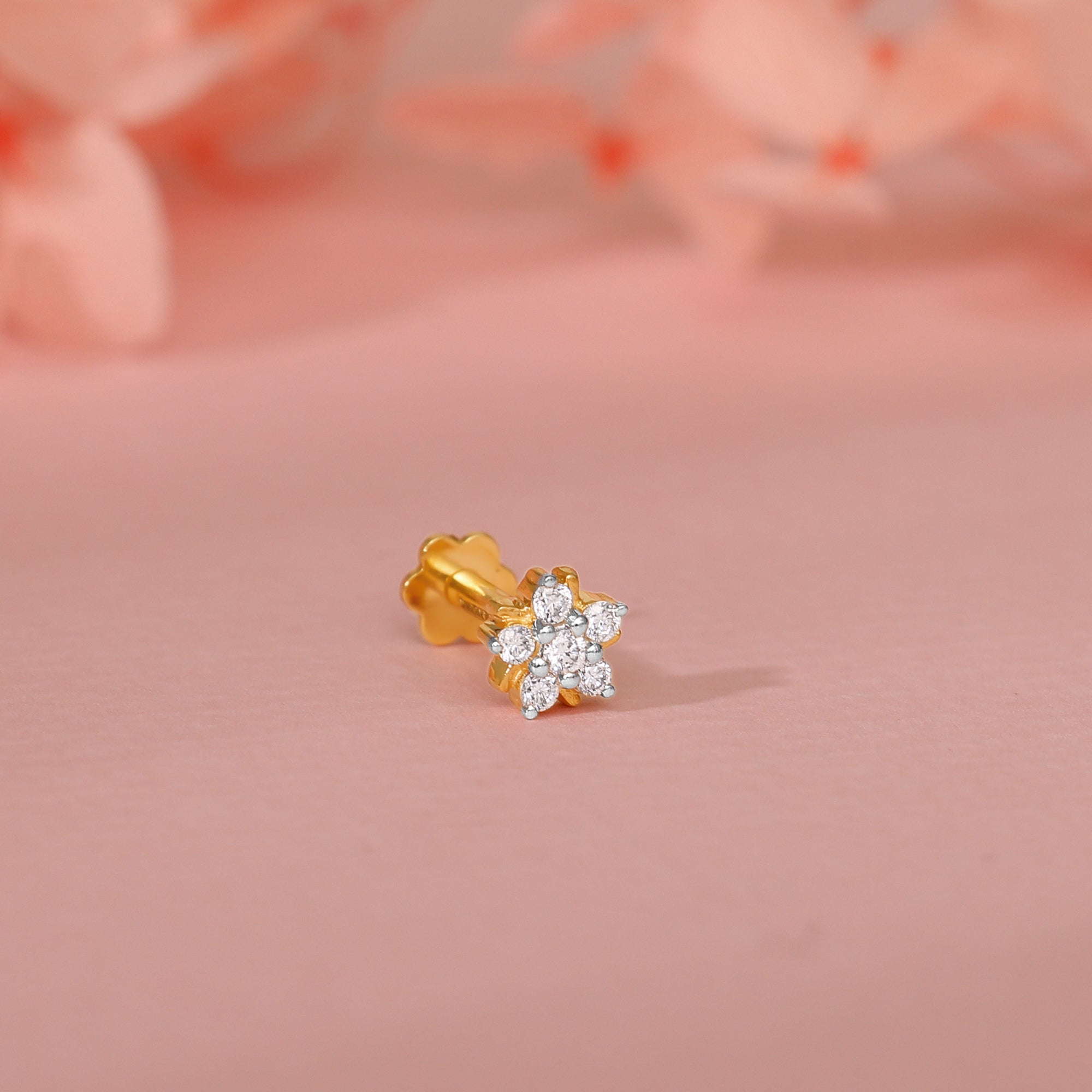 Gold Aurelia Diamond Nose Pin