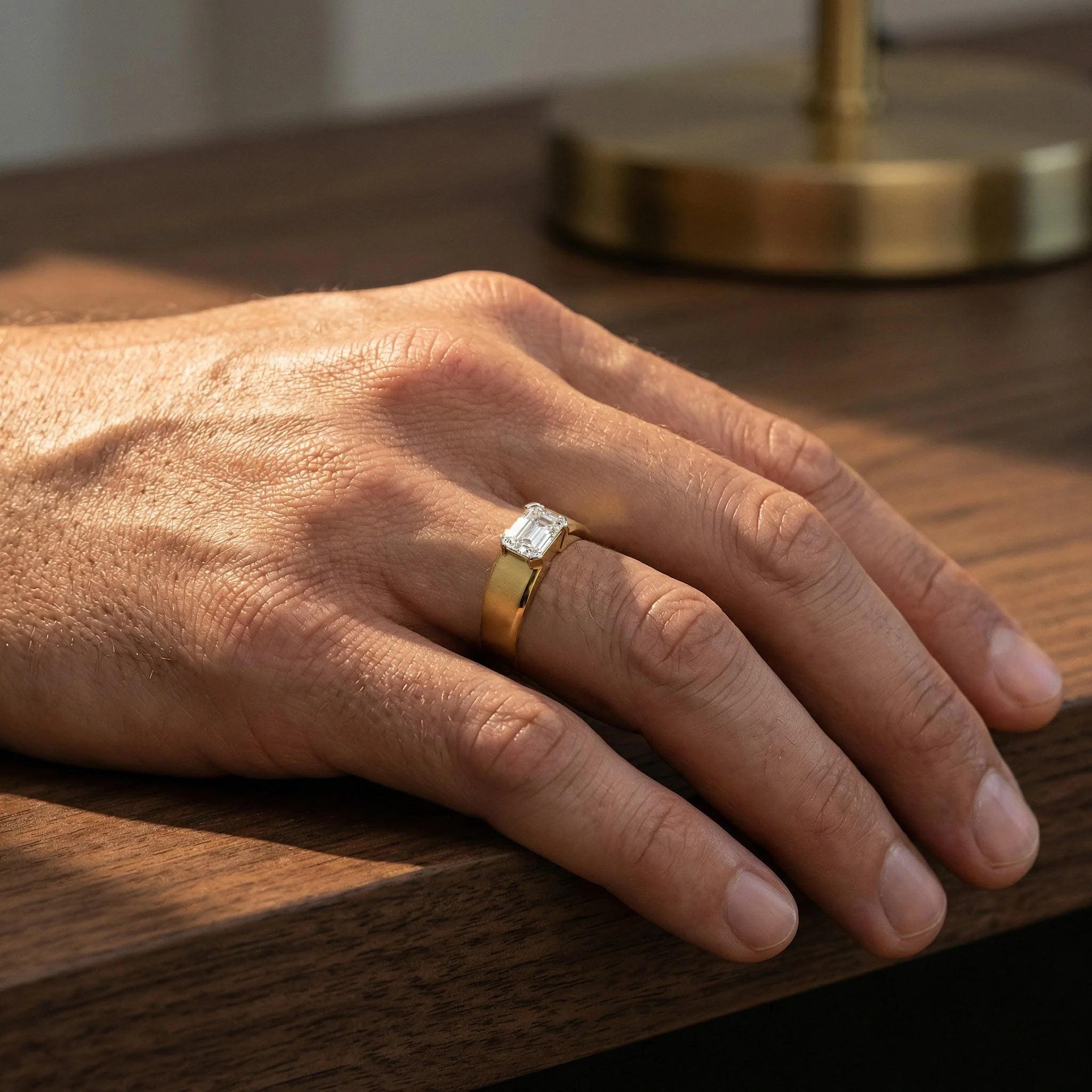 Dark Horizon – Pure Gold Lab-Grown Diamond Men's Ring Secondary image