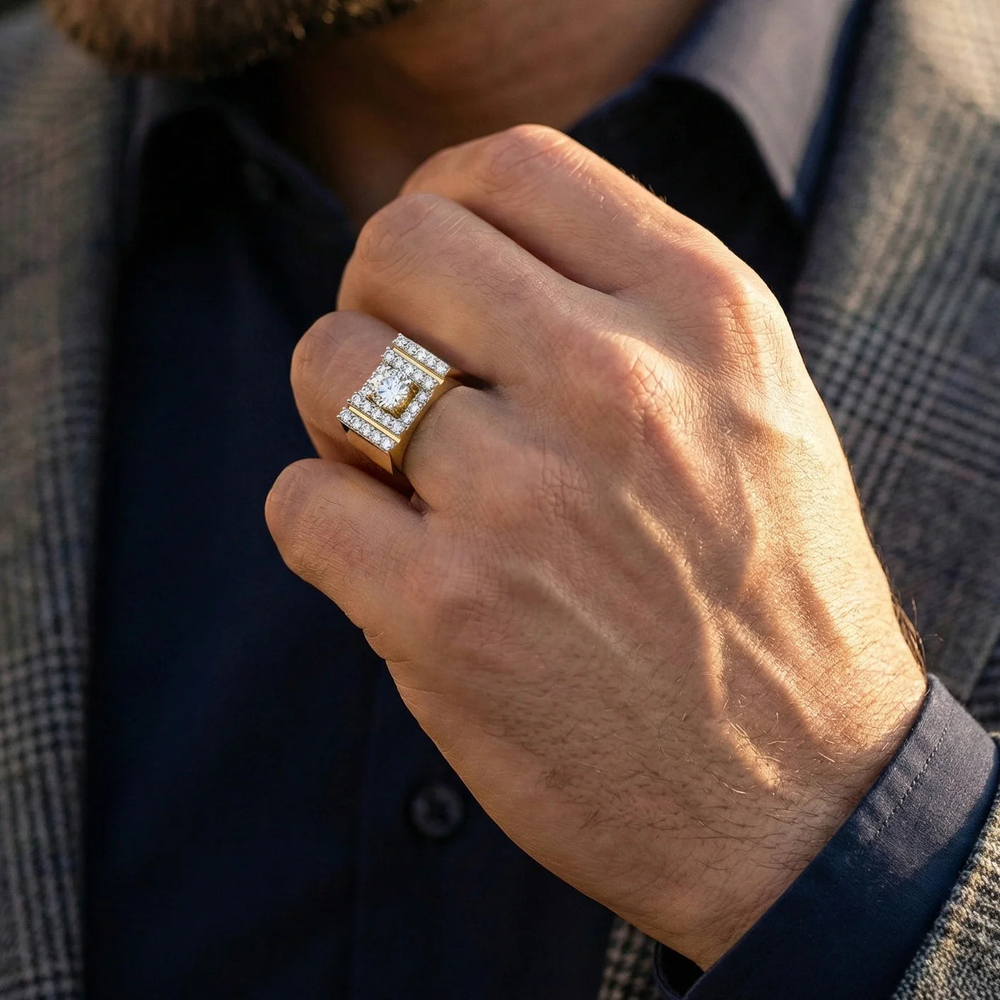 Square Radiance – Pure Gold Lab-Grown Diamond Men's Ring Secondary image