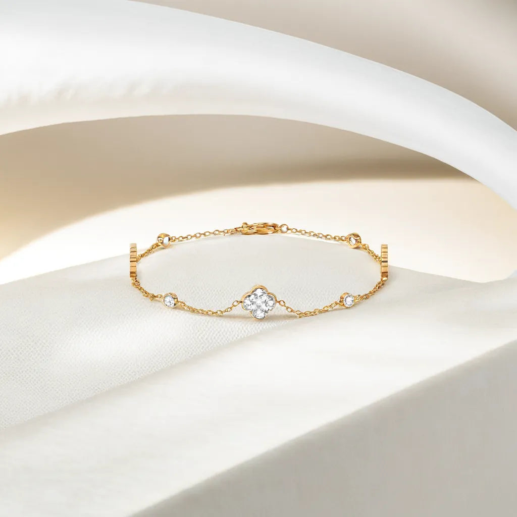 Midnight Enchanted - Lab Diamond Clover Bracelet