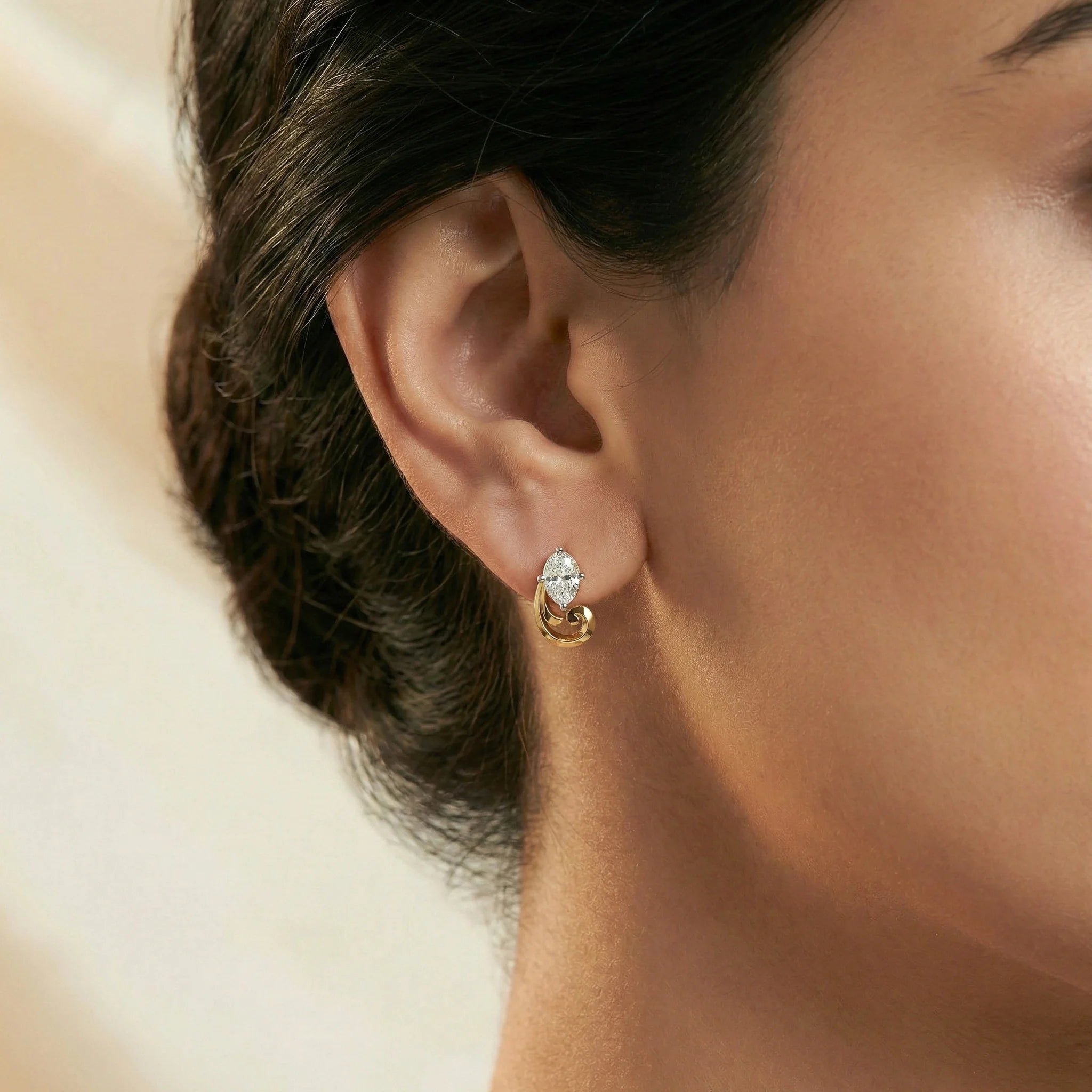Baroque Grace - Pure Gold Oval Lab Diamond Earrings Secondary image