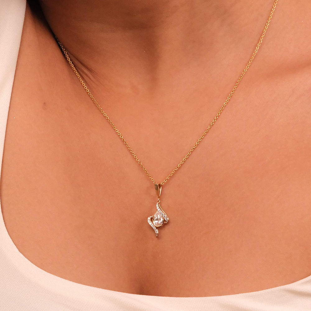 Threaded in Pear - Pure Gold Lab Diamond Solitaire Pendant Secondary image