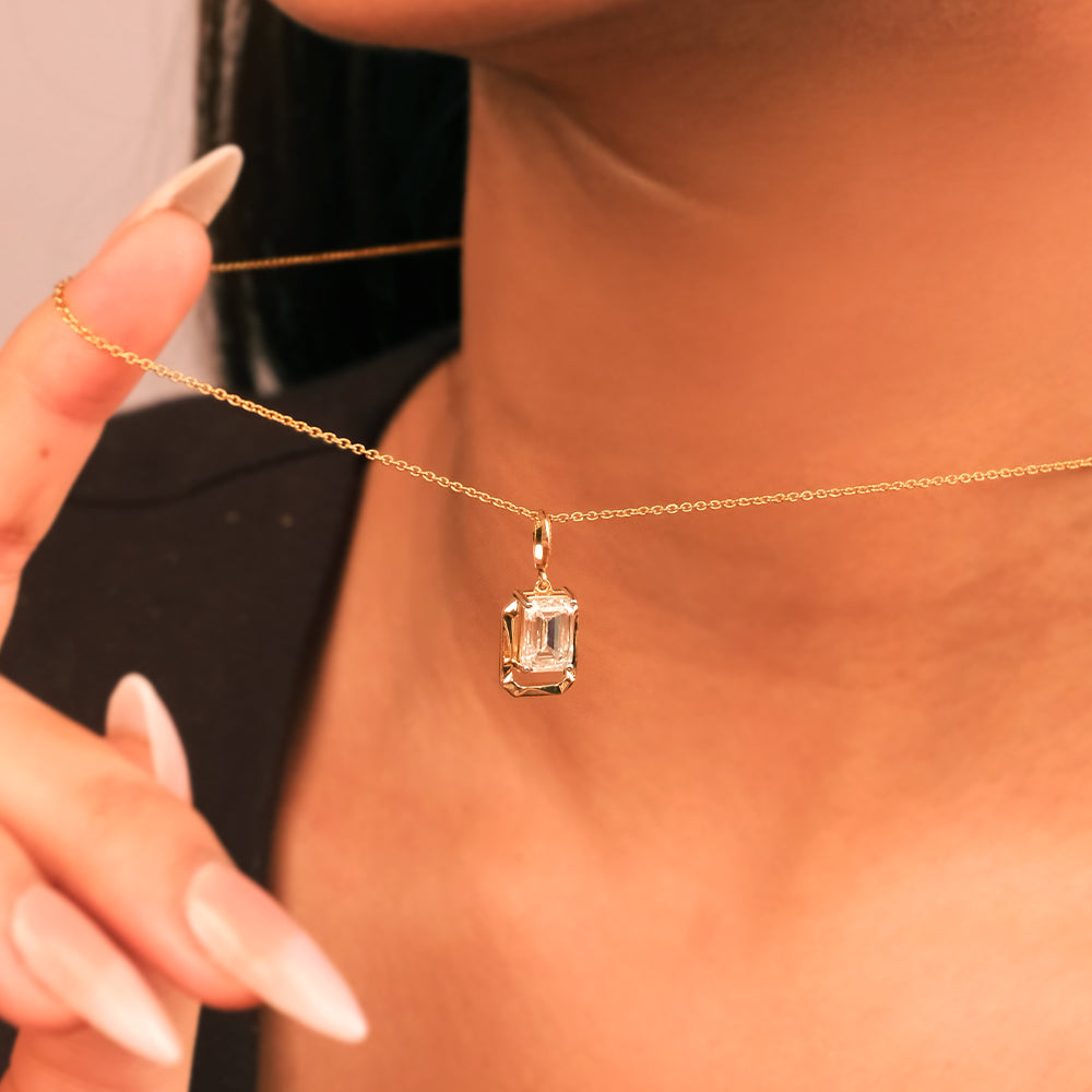 Striking Emerald - Pure Gold Lab Diamond Solitaire Pendant