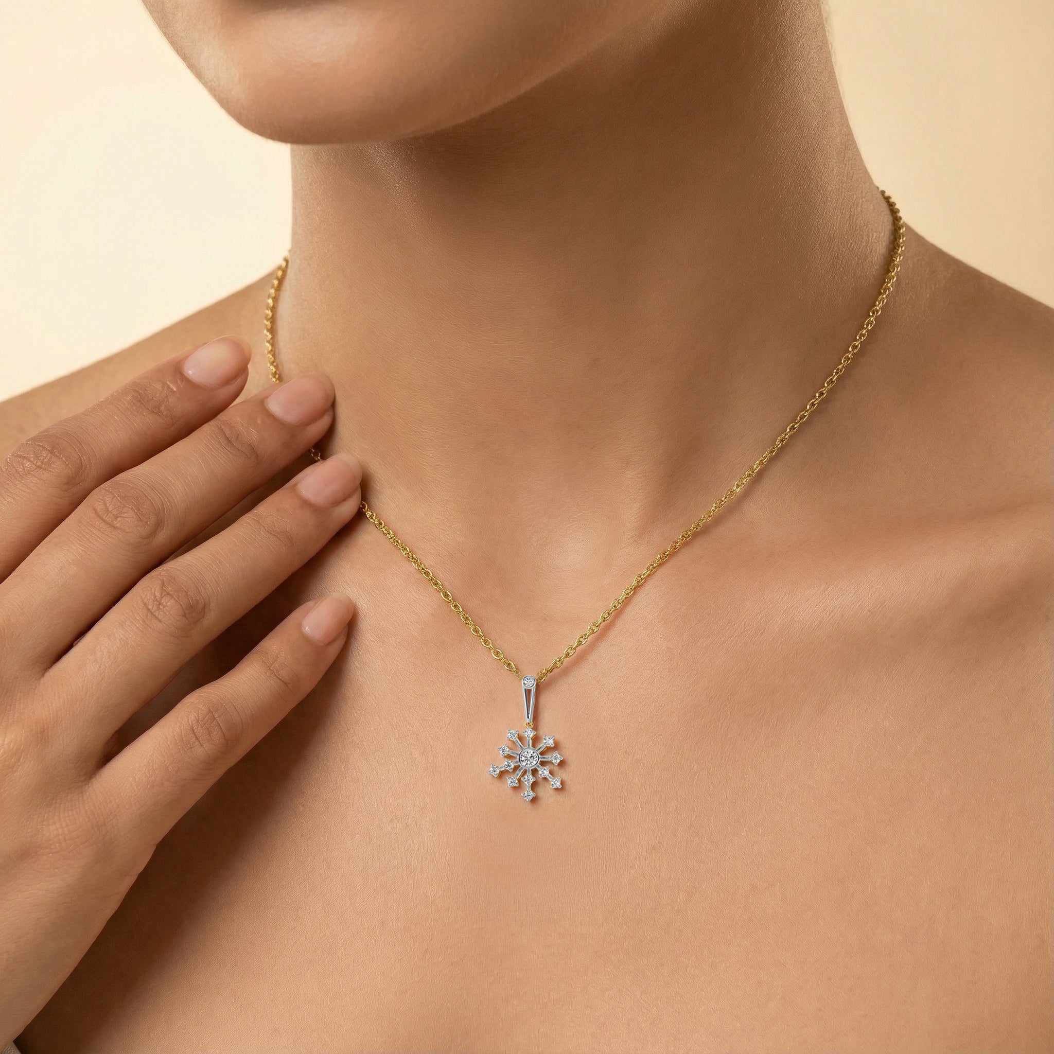 Twilight Flicker - Pure Gold Lab Diamond Pendant Secondary image