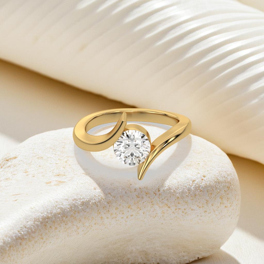 Curved Elegance - Lab Diamond Solitaire Ring Main image