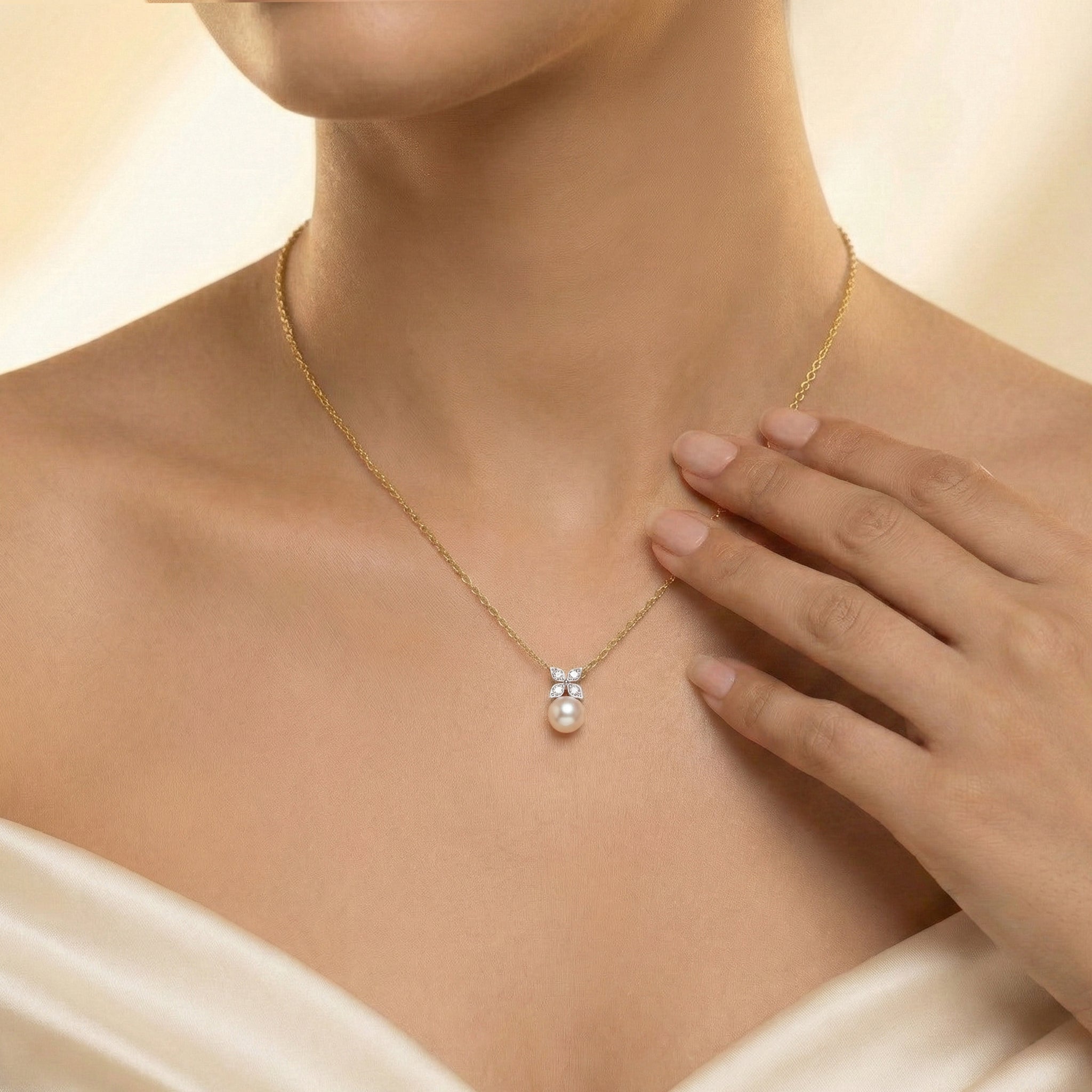Winter Pearls - Lab Diamond Necklace Secondary image